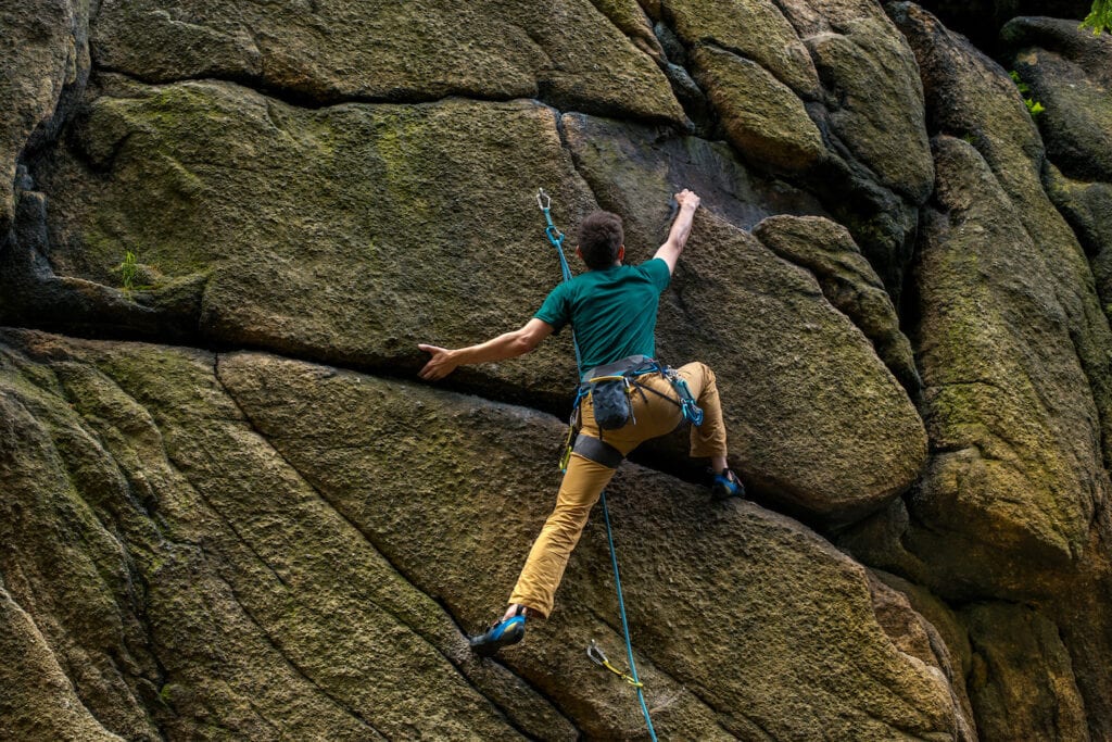 rock climbing vs bouldering