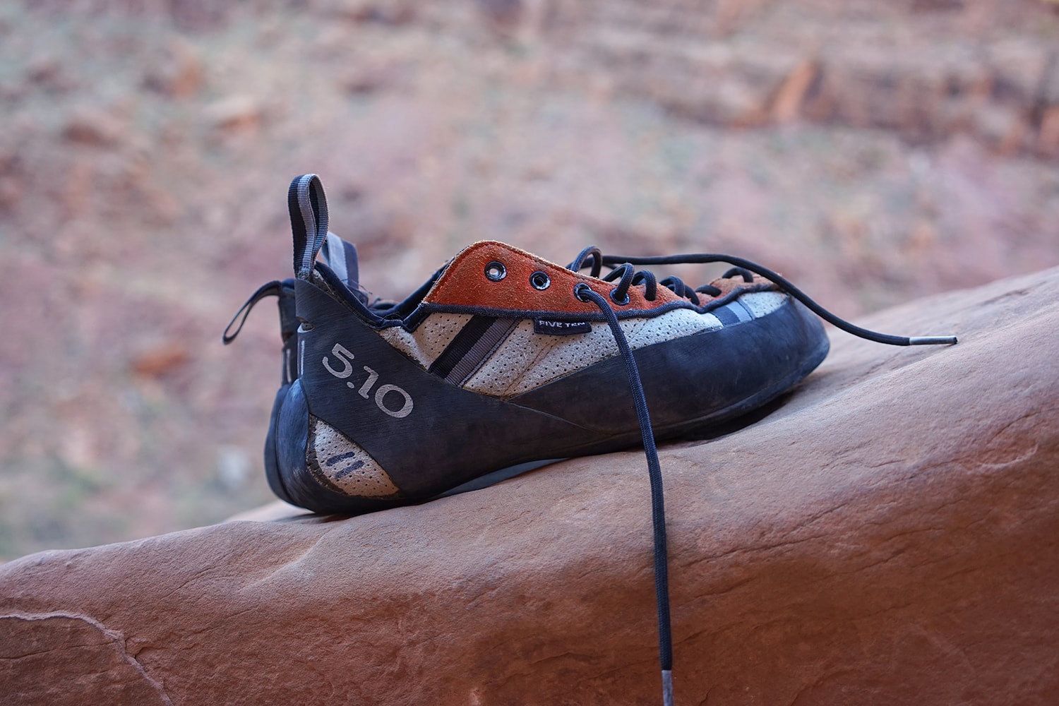 How Tight Should Climbing Shoes Fit? 7 Essential Tips (2023)