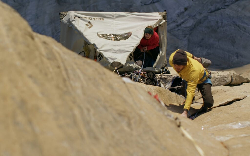 climbers using the black diamond cliff cabana portaledge