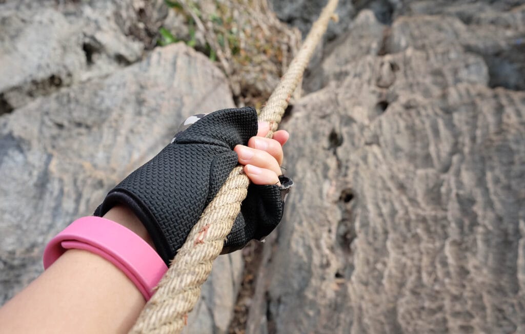 female climbing gloves