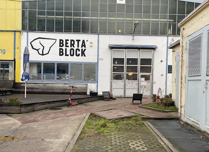 Berta Block bouldering berlin