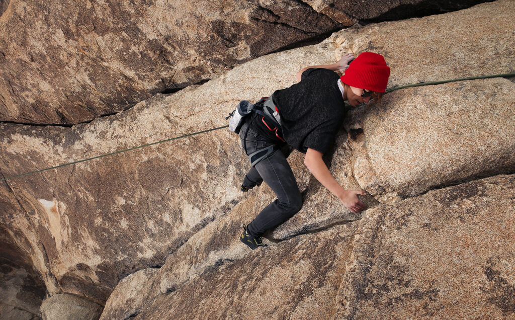 outdoor climbing in jeans