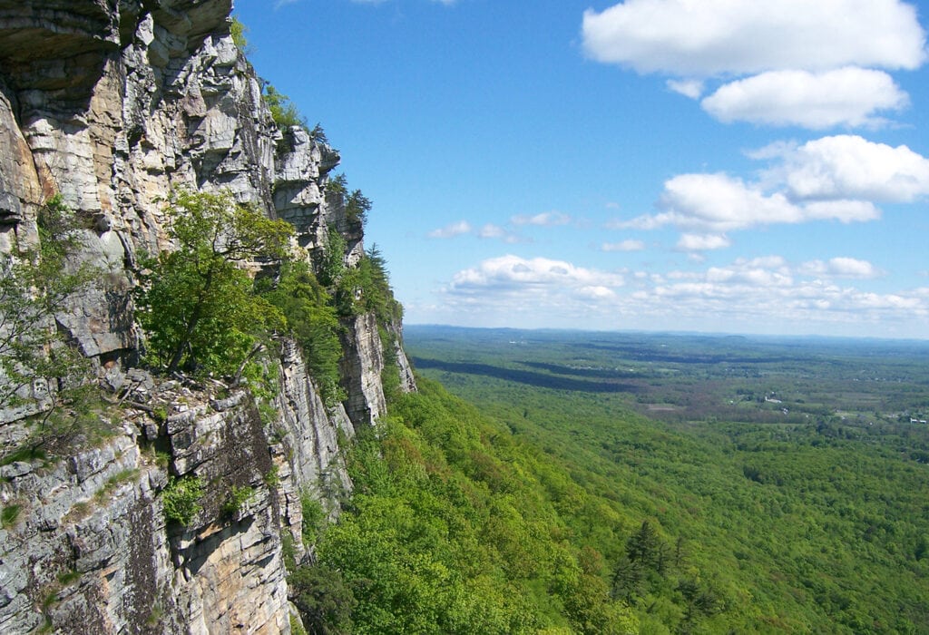 The cliff line of the Trapps, looking southwest from the belay ledge of High Exposure