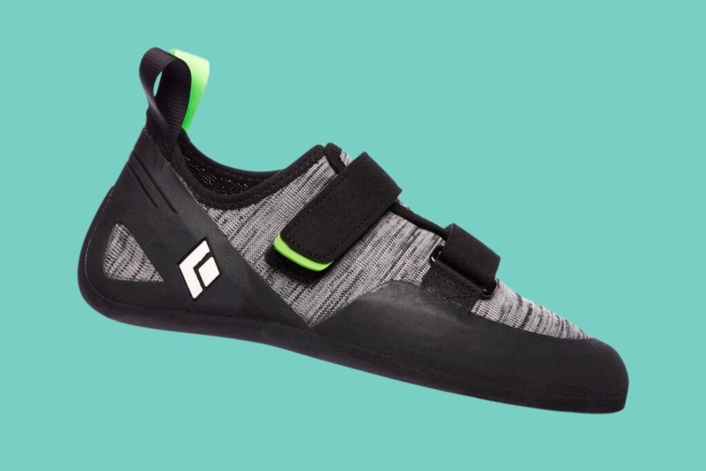 Black Diamond Momentum, a great climbing shoe with velcro closure for new climbers