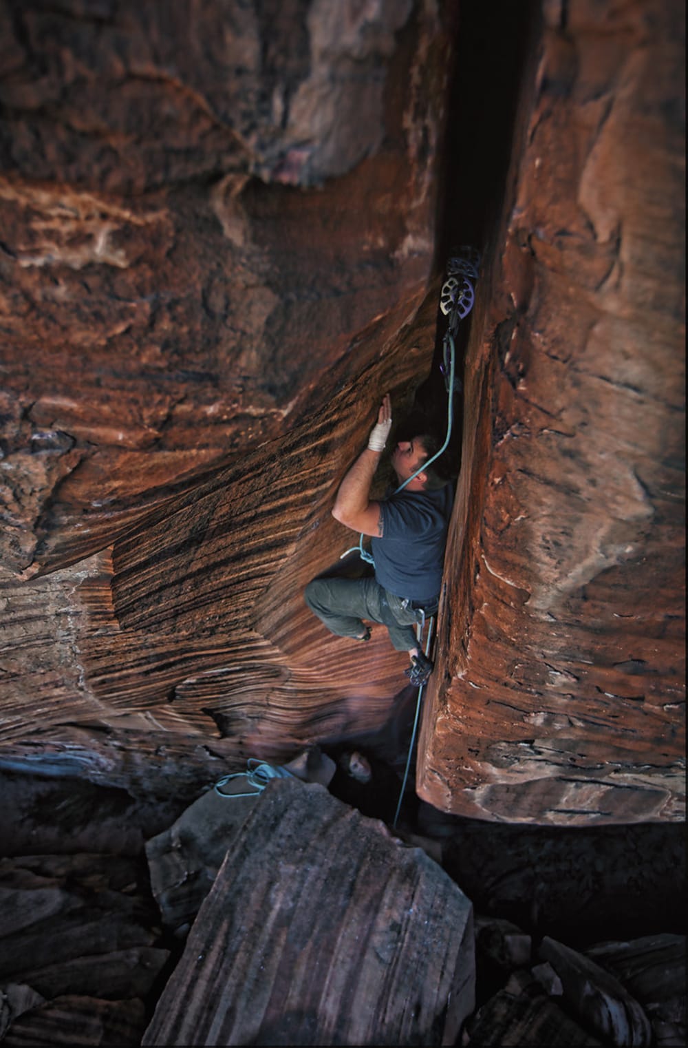 Red Rock Climbing Definitive Guide with Areas and Routes (2023)