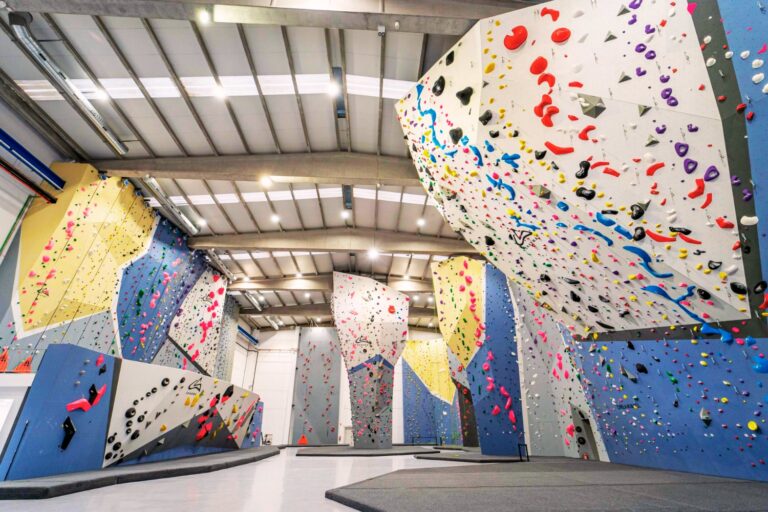 The 3 Best Climbing Gyms in Barcelona (2023 Guide)