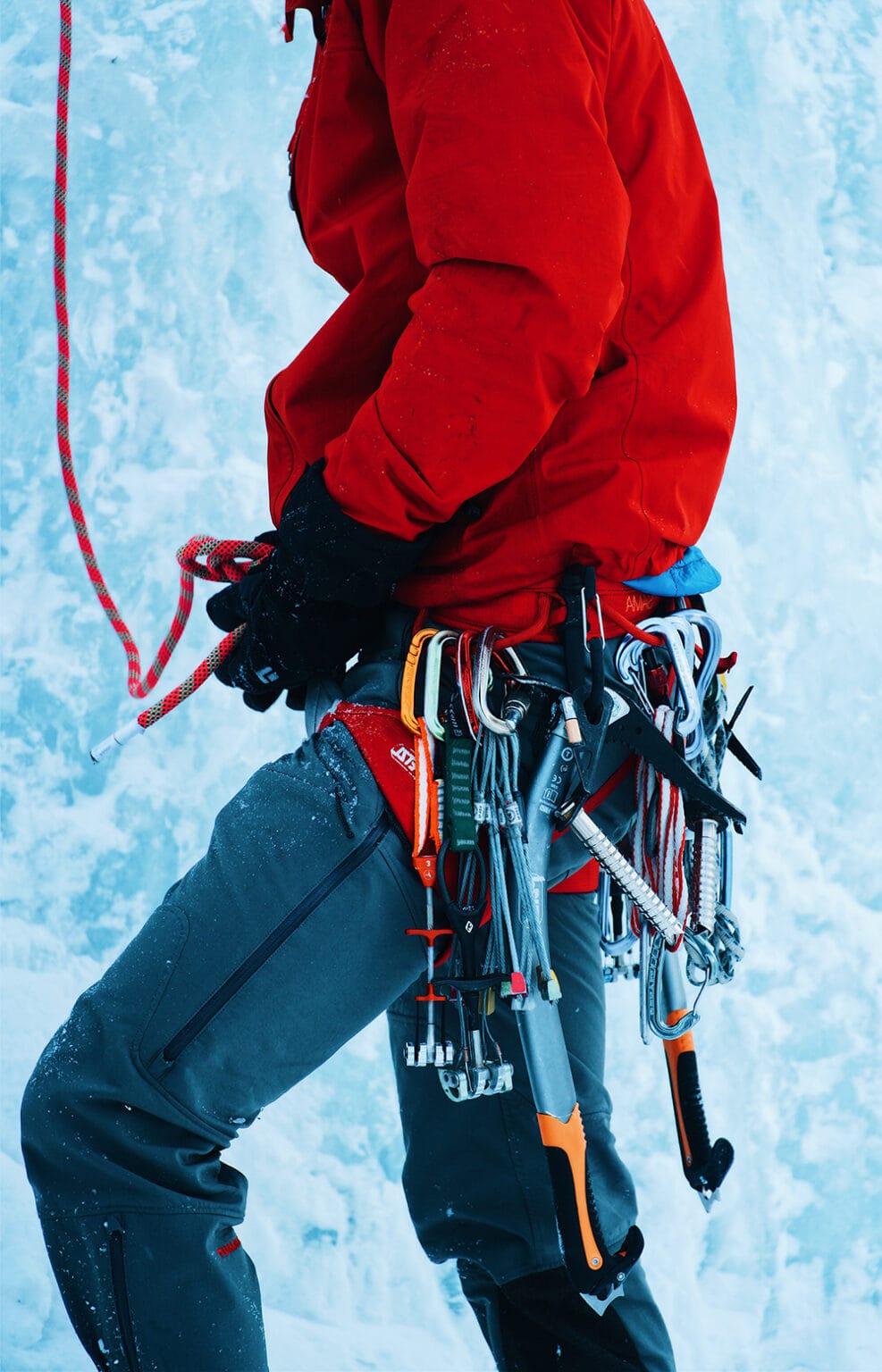 The 9 Best Climbing Carabiners for All Scenarios (2026 Guide)