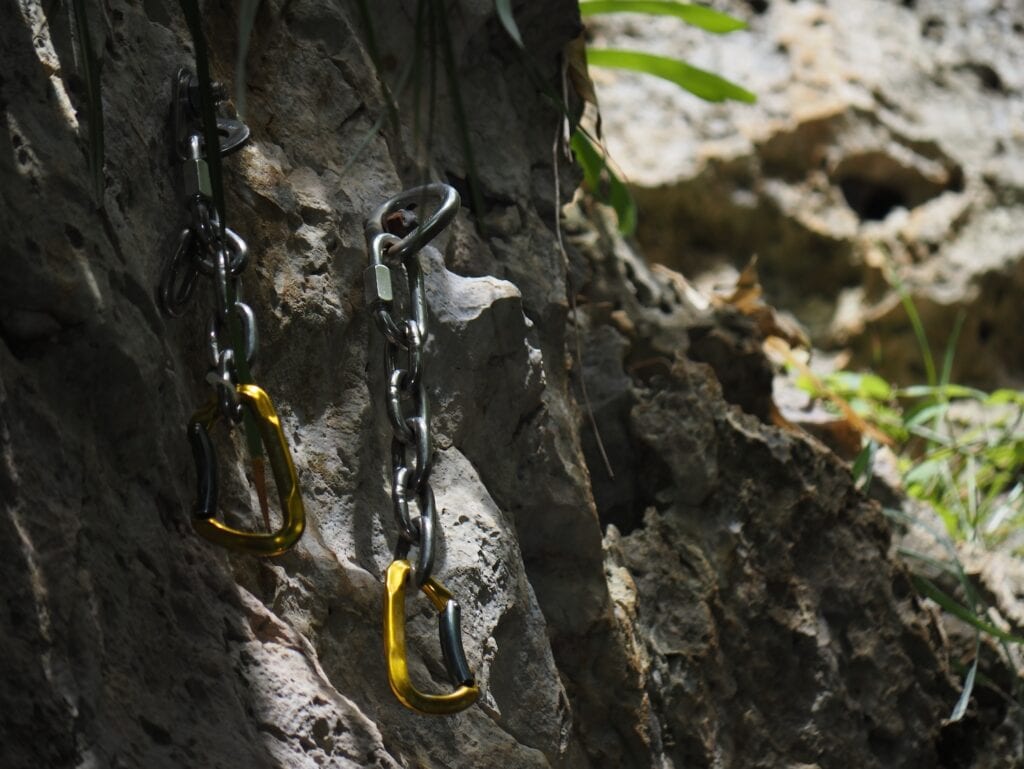 top rope anchor for rock climbing