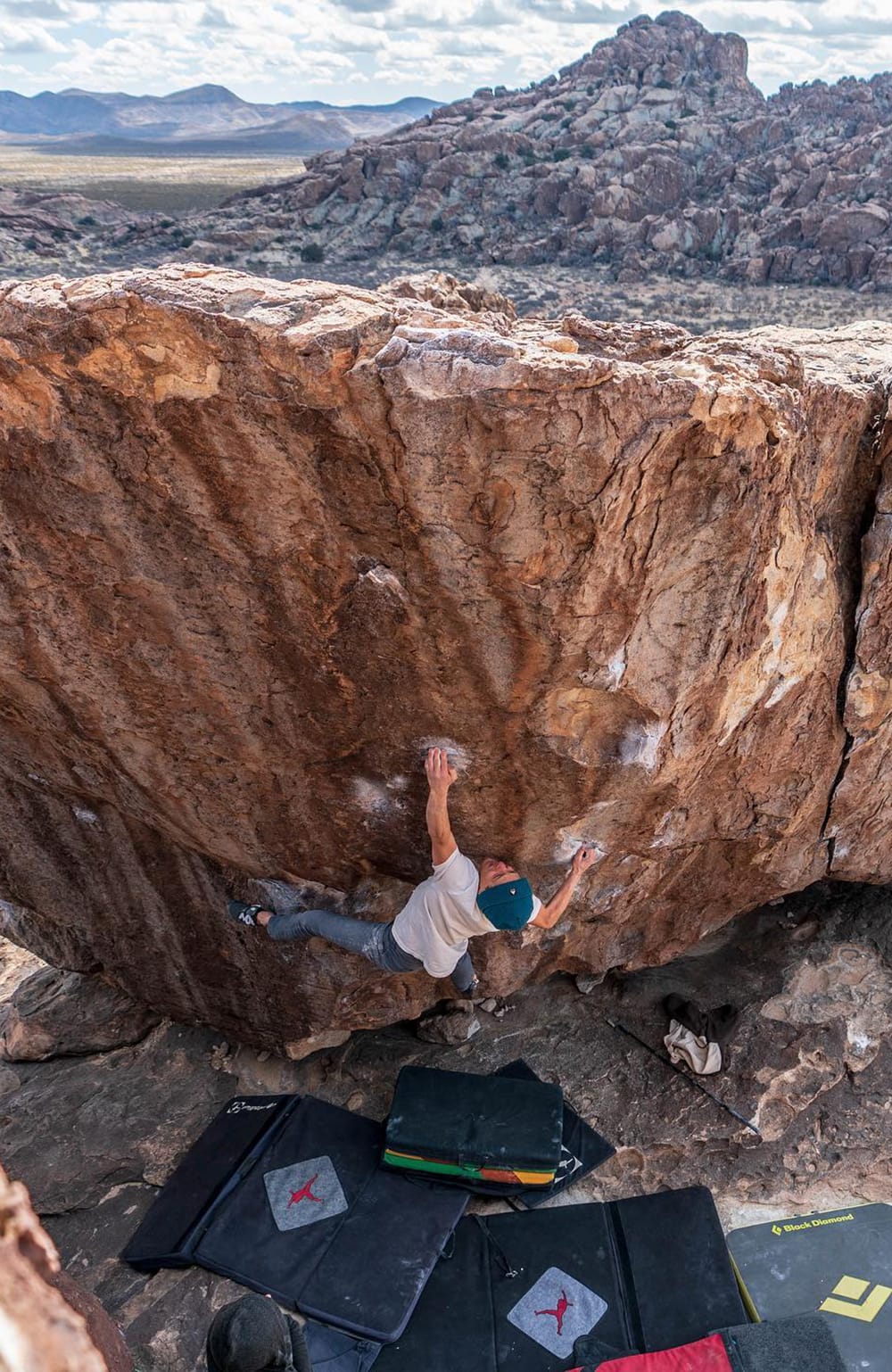 Metolius Magnum Crash Pad Review (2024) Max Fall Protection?