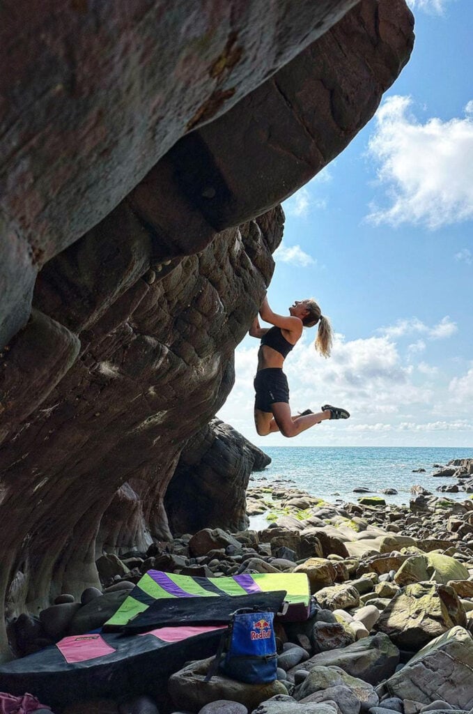 Shauna Coxsey bouldering first ascent outdoors