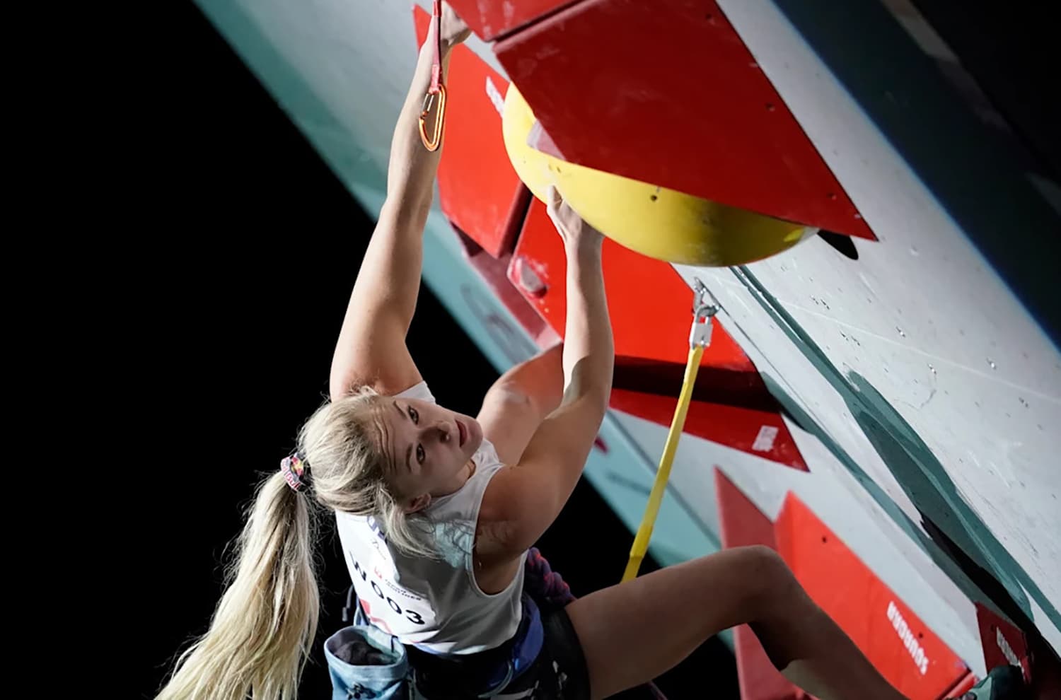 Shauna Coxsey sport climbing at Olympic Games