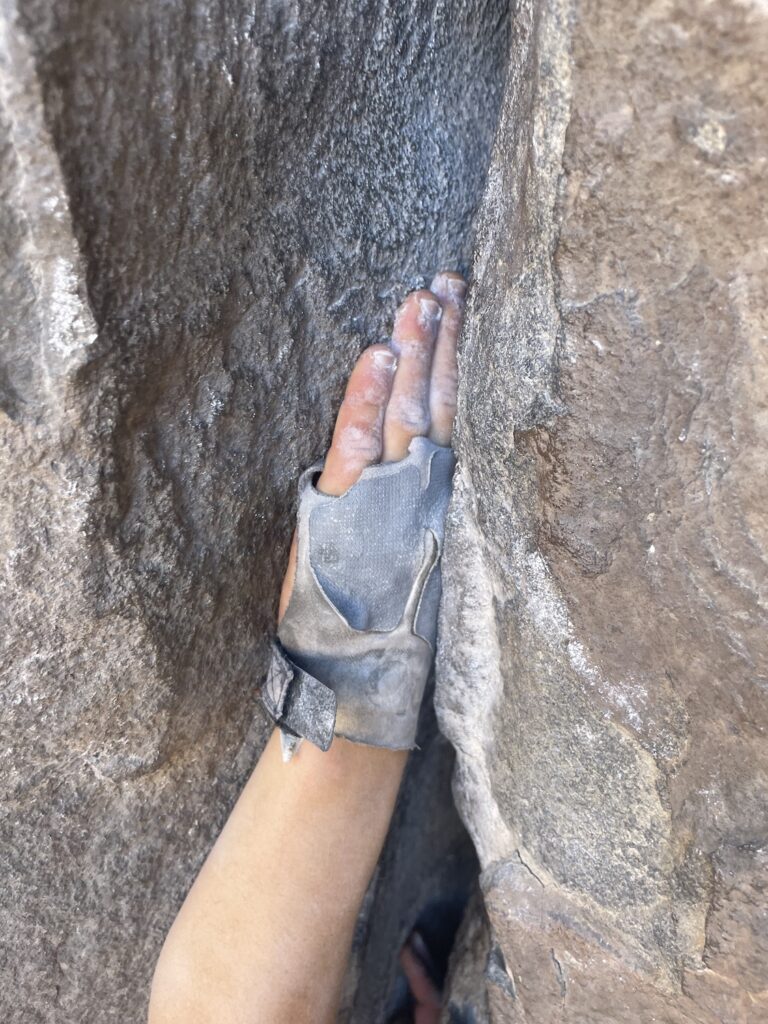 example of hand jam with only half hand in the crack