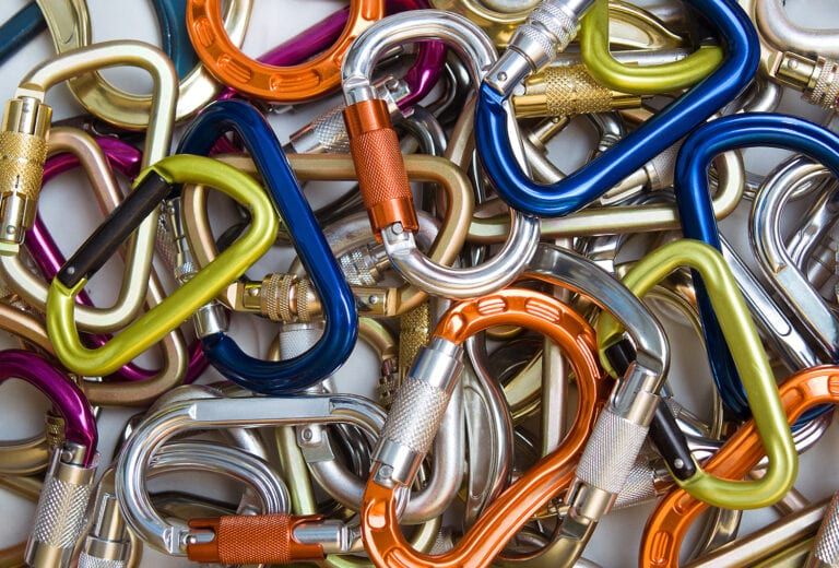 When to Retire Carabiners: 5 Signs It’s Time (2023 Guide)